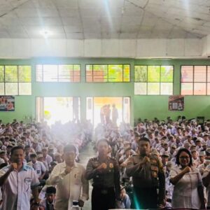 Kegiatan MPLS Di SMK 2 Kapolsek Siantar Timur Himbau Jauhi Kenakalan Remaja