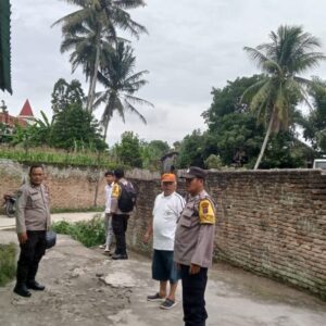 Bhabinkamtibmas Polsek Siantar Marihat Patroli Lokasi Bolos Anak Sekolah