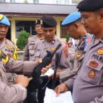 Cegah Terjadinya Pelanggaran, Wakapolres Cek Senjata Api Anggota