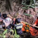 Tragedi Banjir Bandang di Simalungun, Polres Simalungun Bersinergi Evakuasi Dua Korban Meninggal